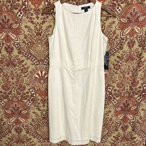 NWT CHAPS 6 white sleeveless midi dress with lace detail